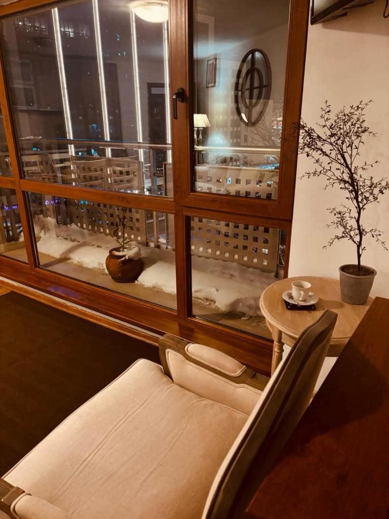 Spacious With A Mountain View, Big Balcony And Parking Sofia