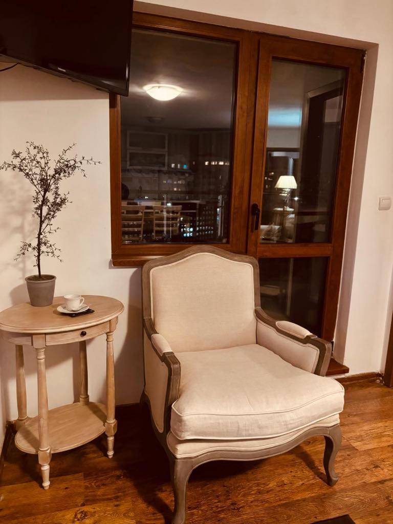 Spacious With A Mountain View, Big Balcony And Parking Sofia